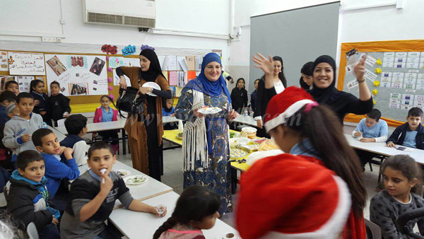  بالصور: فعاليات شيّقة وهدايا في آخر الايام التعليمية بمدرسة حسن عرفة